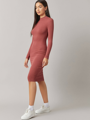 Damenkleid in Dusty Rose, geri – Bodycon Long Sleeve Ribbed Dress Bewertung und Preis